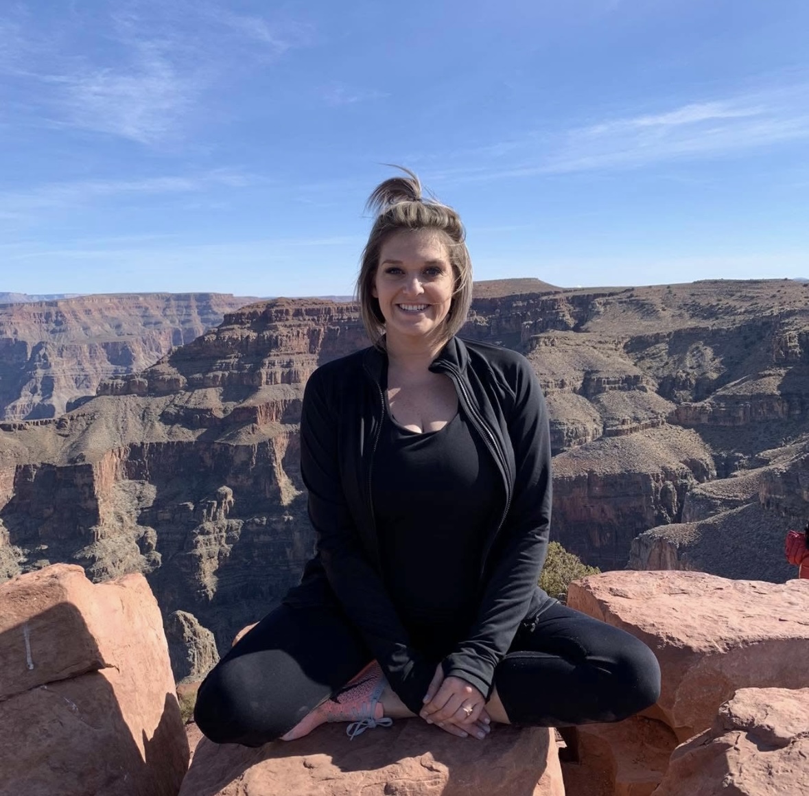 Julie Alexander <small style="font-size: 12px; font-style: italic">(TL-6E5D4B)</small>