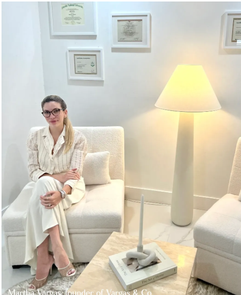 Martha Vargas <small style="font-size: 12px; font-style: italic">(TL-902325)</small>